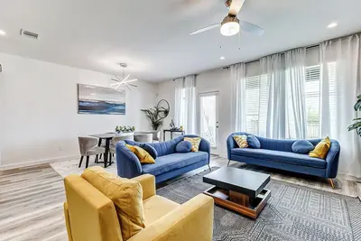 Image de Brand New 3Bd Luxury Family-Friendly Home mins 2 Downtown, Nrg Stadium, Med Center