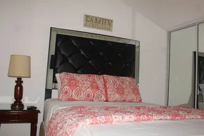 Charming  2-bedroom Penthouse apartment @The Bromptons New Kingston w/pool & gym