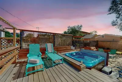 Image de The Sea Belle by the Rio Grande | Private Spa & Steam