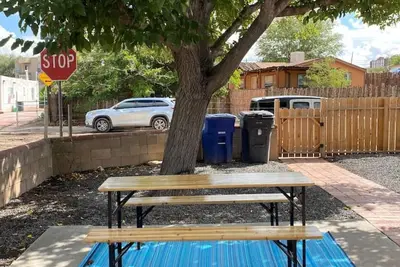 Large One-Bedroom Adobe Near Downtown