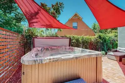 Image de The Apothecary | Urban Oasis | Private Hot Tub