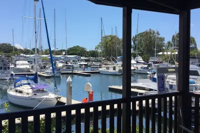 Image de Idyllic Relaxing Unspoiled Tin Can Bay