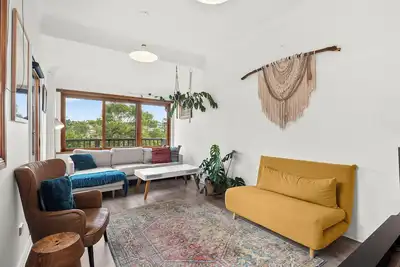 Image de Peaceful two bedroom Kiama holiday house waking distance to town and beaches.