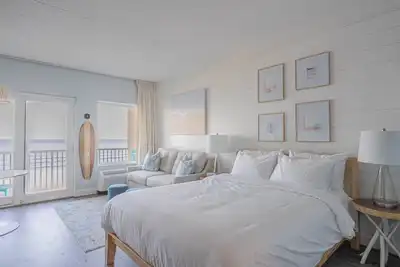 Image de Hampton Tides | Ocean Views | Top Floor Balcony