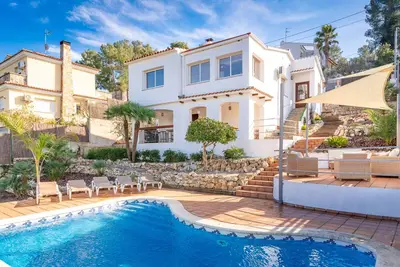 Image de Villa Moments près de Sitges avec piscine privée et jacuzzi