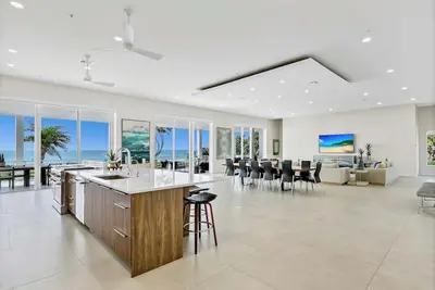 Eden - Iconic Beach Villa Captiva Summer Savings!