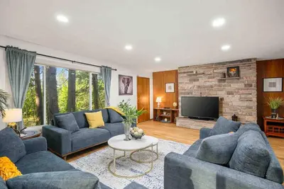 Image de Wonderful Forested Retreat, Hot Tub, Pet Friendly, Game Room, Pool Table, Fire-Pit, on 2 Acres