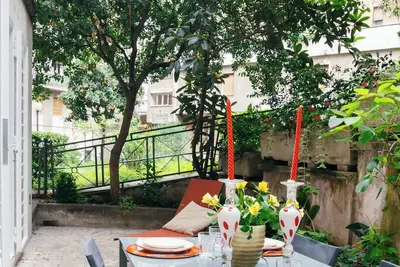 Image de Central apartment whit garden and private parking