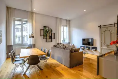 Isidoro E Perla Florence Suites