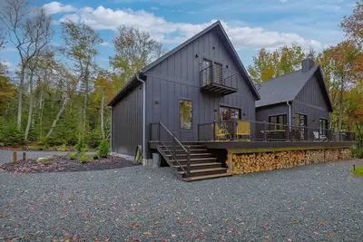 Image de Little Acadia Shores - 3-bedroom Oceanfront home near Acadia with fitness room