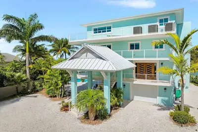 Image de Gorgeous bayfront Snappy Turtle: Spacious 4br home in Islamorada with open water views!