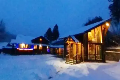 Image de Ski chalet near Borovets Bulgaria, sleeps up to 15 p, sauna, hot tub, gym, tavern