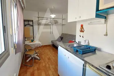 Studio 2 personnes en rdc quartier de la Corniche
