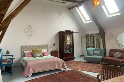 Image de Artist Studio Gite in Charming Barn, at Chateau Mas de Pradie, Foissac.
