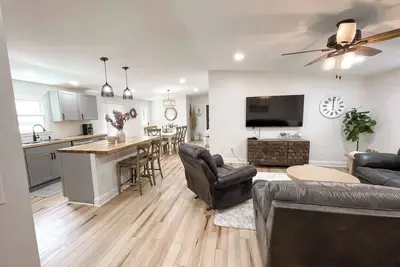 Image de Serene Retreat Near Summersville Lake