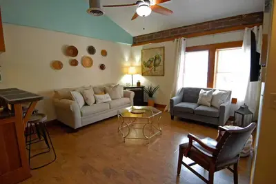 Image de \"Downtown Urban Loft Apartment\"