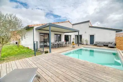 Image de La Gragnaguaise - Maison climatisée avec piscine