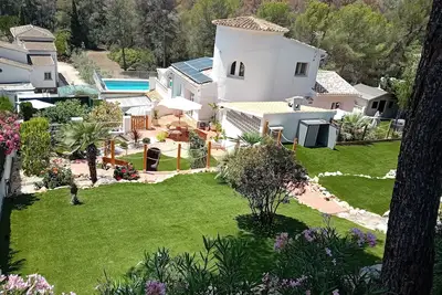 Image de Luxury Villa 5 Bed, 3 Bath, 3 kitchens with Salt Water Pool in Granadella, Javea