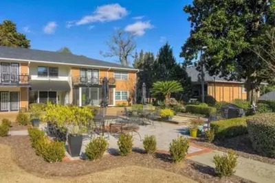 Image de Elegant Masters Retreat – Magnolia Villa Condo Near Augusta National