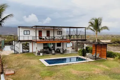 Image de House in Puerto Escondido, Playa Palmarito: 3 bedrooms 3 bathrooms, pool and garden