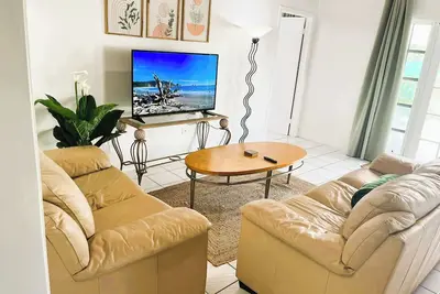 Image de Bayview Paradise Palms 2-bedroom Condo