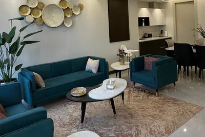 Image de Stunning Courtyard View from 2-Bedroom Apartment on 6th floor