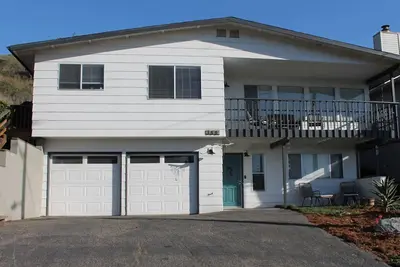 Image de ~New Listing~ Great 3 bedroom house with outdoor space