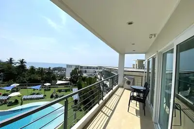 Great Sea, Pool & Sunset Views in Karon - 2 bedrooms 10 mins from beach
