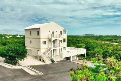 Image de Hillside Serenity - 3br w/ Pool