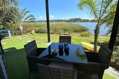 Image de Bungalow au bord du lac