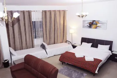 Image de Charming home away from your home with WiFi, fitness room in lovely Sharjah.