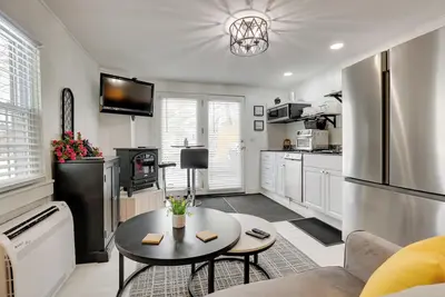 Image de Near Keuka Lake: Walkable Paradise!