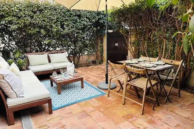 Image de Appartement proche des commerces et de la plage dans un quartier calme