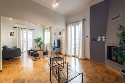 Image de Acropolis Luxe Retreat 15 ppl 6 bdrm Neoclassical Home w/ Jacuzzi & Rooftop