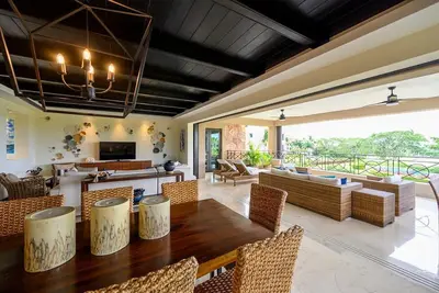 Image de Free Airport Transfer | Hacienda Mita Condo