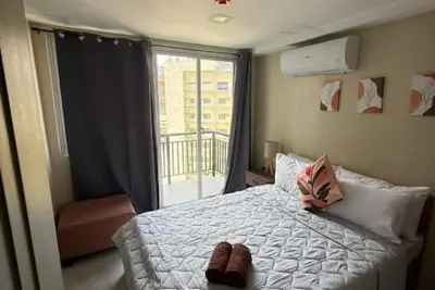 Image de New 2-bedroom condo with WiFi & Netflix\n2 minutes walk to Ayala Mall