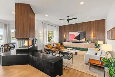 Image de Arrowhead Lakes Luxury | Dock, Pontoon Boat, Pool & Fire Pit