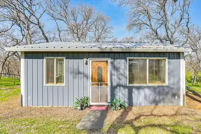 Image de Peaceful Ranch Getaway w/ Deck in Red Bluff!