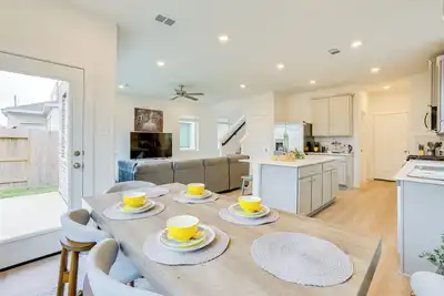 Image de 9 Mi to Oil Ranch: Family-Friendly Home w/ Yard