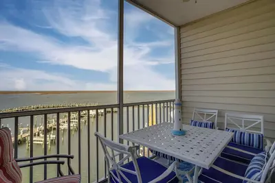 Image de Walk to Main St: Condo w/ Pool Access in Crisfield