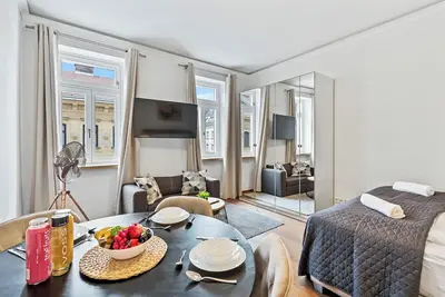 Image de Stylish Studio, Smart Tv, 2 Beds