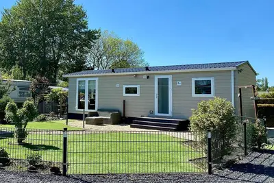 Image de Chalet moderne près de la mer des Wadden