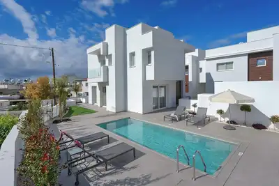 Image de Dps2 Luxury Sun & Moon 4 bedrooms Villa with private pool in Amazing Ayia Napa