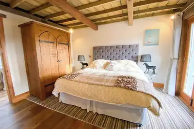 Image de Charming 2-bedroom cottage in the countryside  Birmingham   with hot tub, sauna