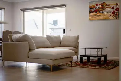 Image de Hartleigh Estate - Sophisticated Family Living