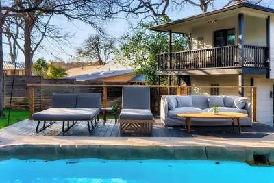 Image de Luxury Zilker Home Pool Hot Tub and 2 Kitchens!