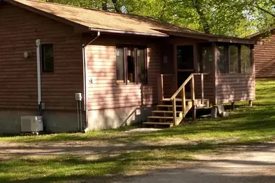 Image de Cabin 4, Charming 2-bedroom cabin at a Family Friendly Resort in Park Rapids Mn