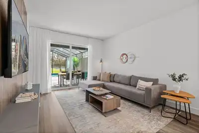 Image de 5br Home with Private Pool & Themed Decor