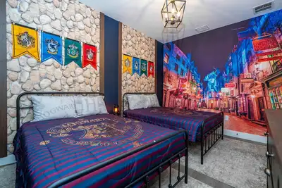 Image de Modern 4br Retreat, Mickey & Harry Potter Rooms