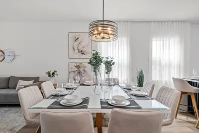 Image de Family Fun & Relaxation in a Themed Luxury Home